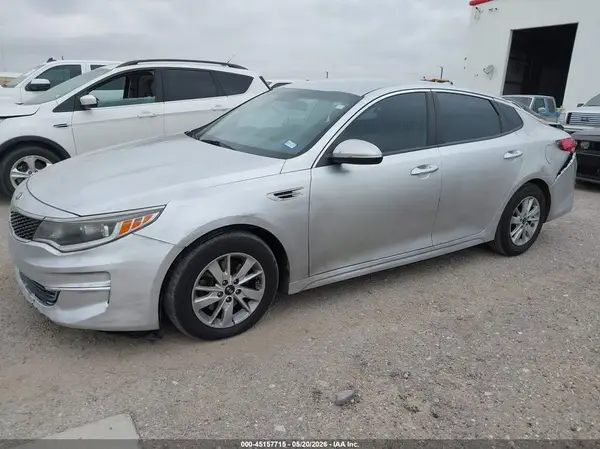 5XXGT4L3XJG198332 2018 KIA OPTIMA - Image 2