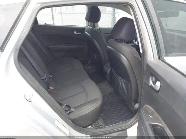 5XXGT4L3XJG198332 2018 KIA OPTIMA - Image 8