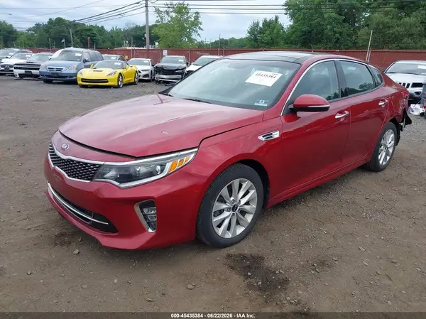 5XXGT4L3XJG199058 2018 KIA OPTIMA - Image 2