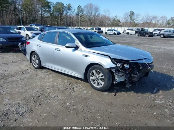 5XXGT4L3XJG201472 2018 KIA OPTIMA - Image 1