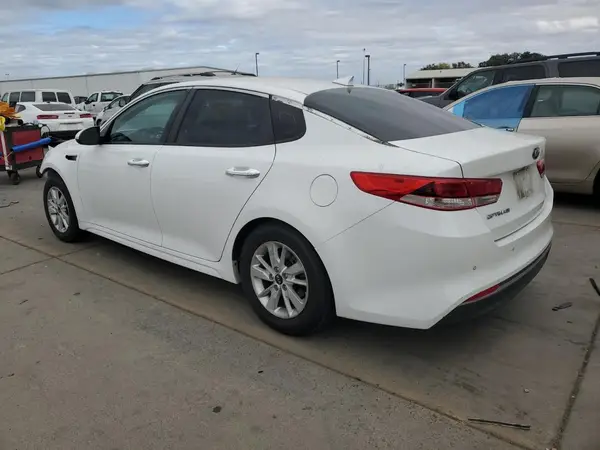 5XXGT4L3XJG204601 2018 KIA OPTIMA - Image 2