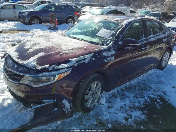 5XXGT4L3XJG206039 2018 KIA OPTIMA - Image 2