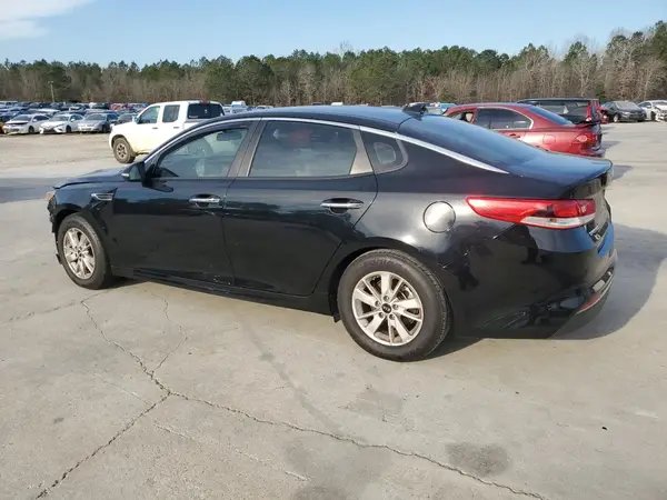 5XXGT4L3XJG206333 2018 KIA OPTIMA - Image 2