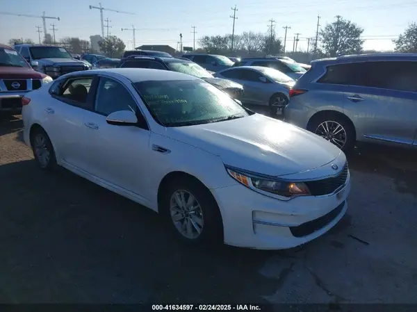 5XXGT4L3XJG206946 2018 KIA OPTIMA - Image 1