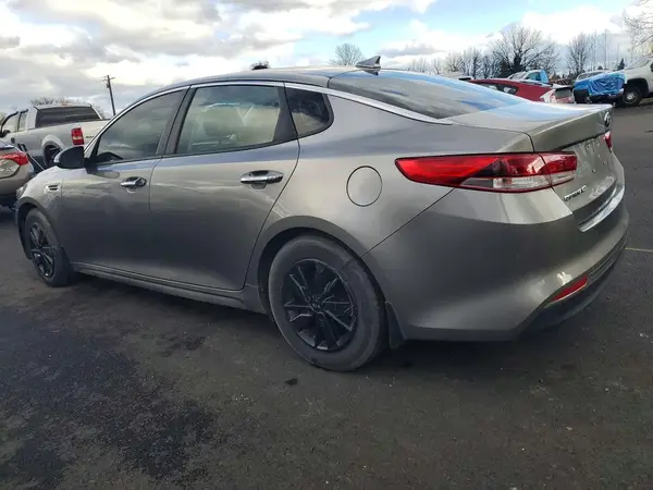 5XXGT4L3XJG207109 2018 KIA OPTIMA - Image 2