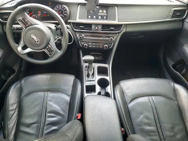 5XXGT4L3XJG207109 2018 KIA OPTIMA - Image 8