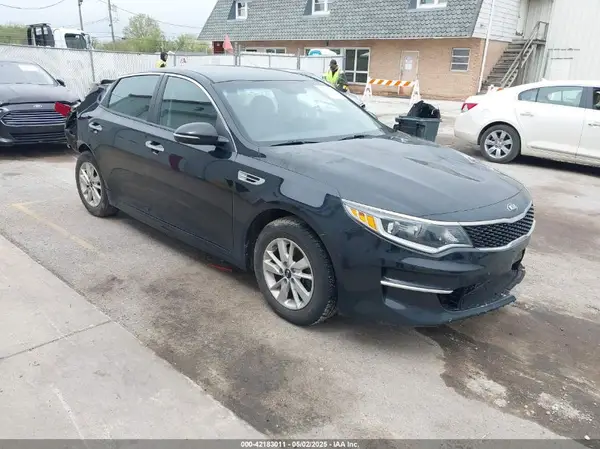 5XXGT4L3XJG209345 2018 KIA OPTIMA - Image 1
