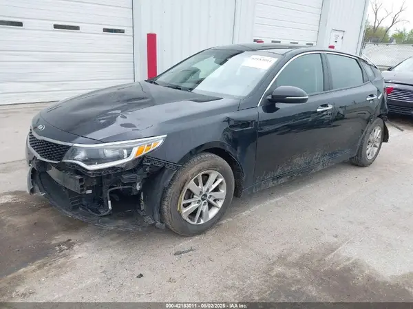 5XXGT4L3XJG209345 2018 KIA OPTIMA - Image 2