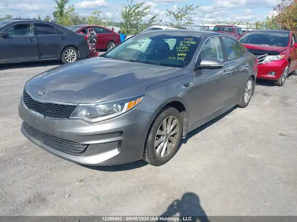 5XXGT4L3XJG211290 2018 KIA OPTIMA - Image 2