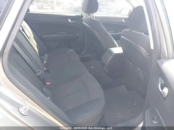 5XXGT4L3XJG211290 2018 KIA OPTIMA - Image 8