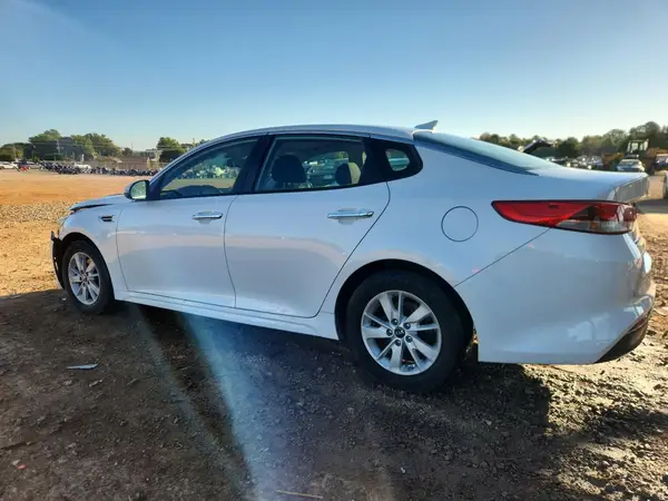 5XXGT4L3XJG211712 2018 KIA OPTIMA - Image 2
