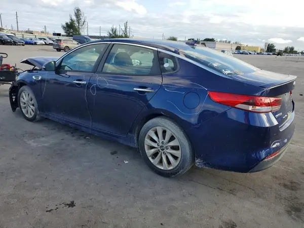 5XXGT4L3XJG214674 2018 KIA OPTIMA - Image 2