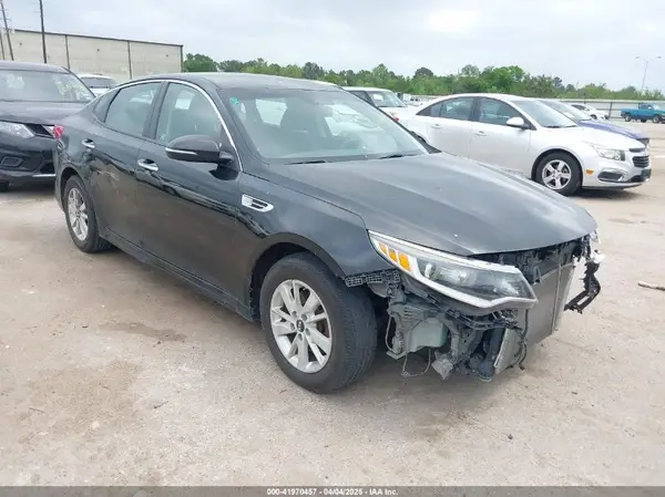 5XXGT4L3XJG214738 2018 KIA OPTIMA - Image 1