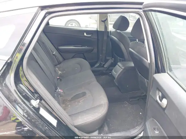 5XXGT4L3XJG214738 2018 KIA OPTIMA - Image 8