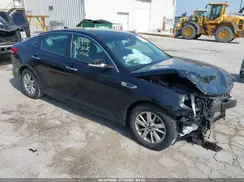 5XXGT4L3XJG215517 2018 KIA OPTIMA