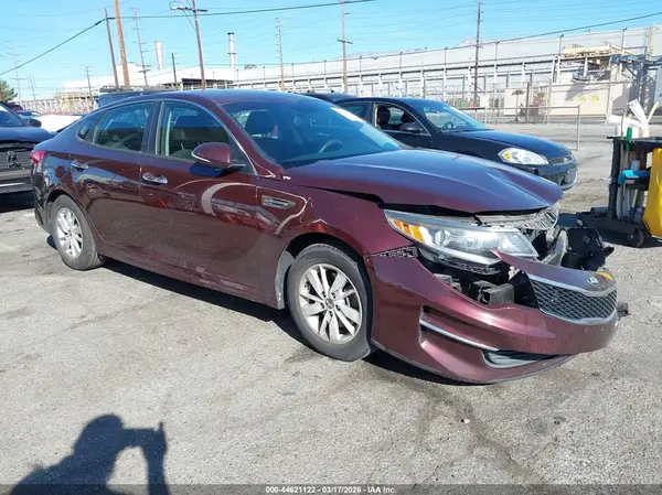5XXGT4L3XJG215842 2018 KIA OPTIMA - Image 1