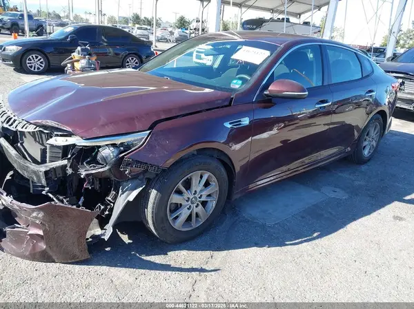 5XXGT4L3XJG215842 2018 KIA OPTIMA - Image 2