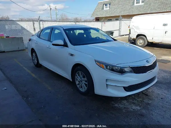 5XXGT4L3XJG216120 2018 KIA OPTIMA - Image 1