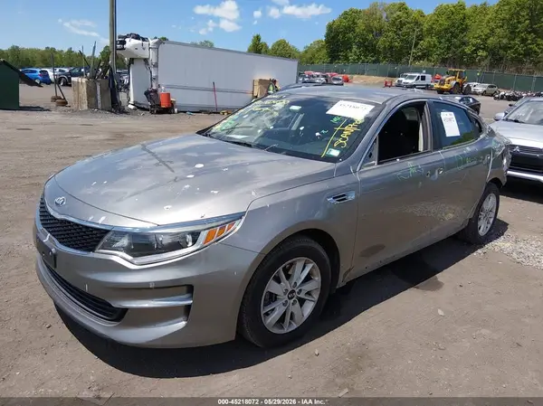 5XXGT4L3XJG216442 2018 KIA OPTIMA - Image 2