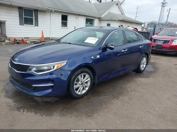 5XXGT4L3XJG216991 2018 KIA OPTIMA - Image 2
