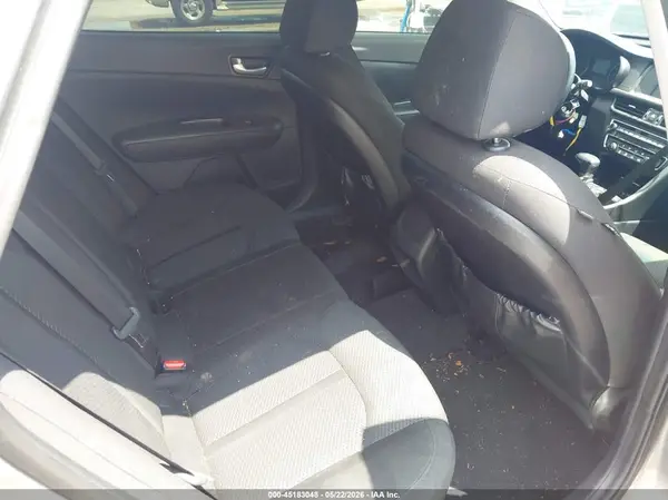 5XXGT4L3XJG218417 2018 KIA OPTIMA - Image 8