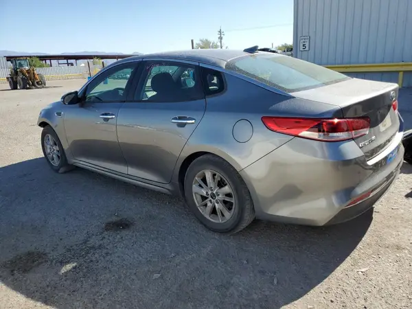 5XXGT4L3XJG218868 2018 KIA OPTIMA - Image 2