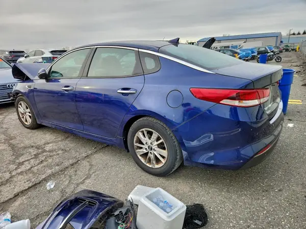 5XXGT4L3XJG219762 2018 KIA OPTIMA - Image 2