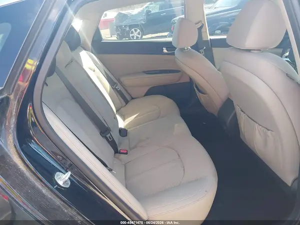 5XXGT4L3XJG220572 2018 KIA OPTIMA - Image 8
