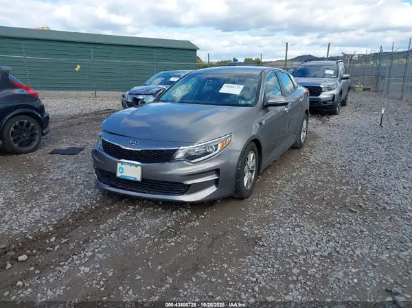5XXGT4L3XJG222497 2018 KIA OPTIMA - Image 2