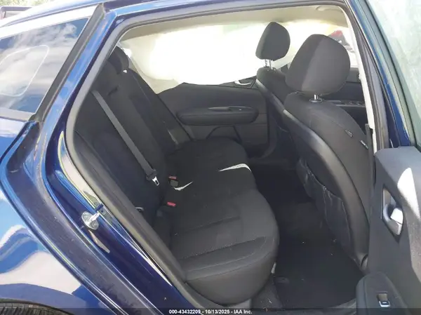 5XXGT4L3XJG223424 2018 KIA OPTIMA - Image 8