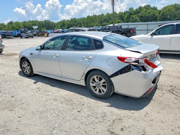 5XXGT4L3XJG224461 2018 KIA OPTIMA - Image 2