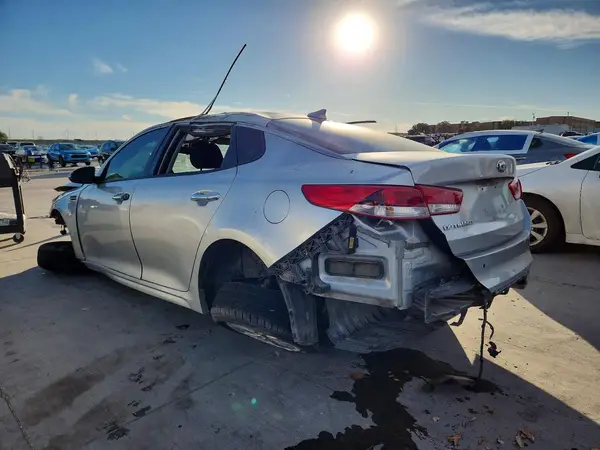 5XXGT4L3XJG225545 2018 KIA OPTIMA - Image 2