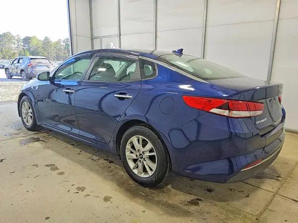 5XXGT4L3XJG226176 2018 KIA OPTIMA - Image 2
