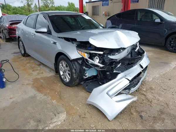 5XXGT4L3XJG231457 2018 KIA OPTIMA - Image 1