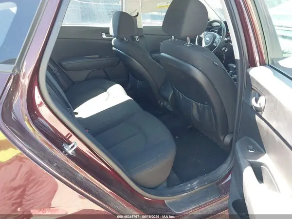 5XXGT4L3XJG232561 2018 KIA OPTIMA - Image 8