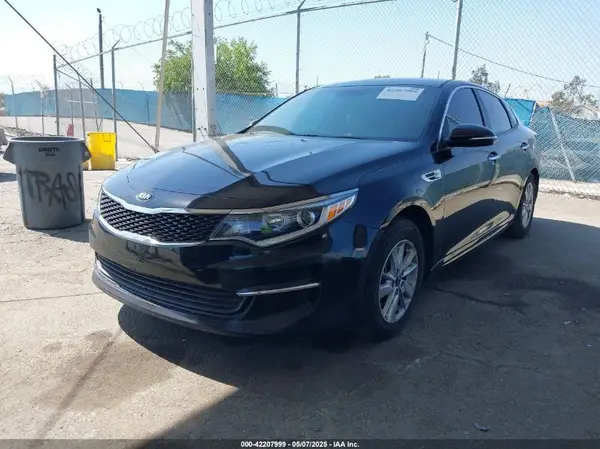 5XXGT4L3XJG234326 2018 KIA OPTIMA - Image 2