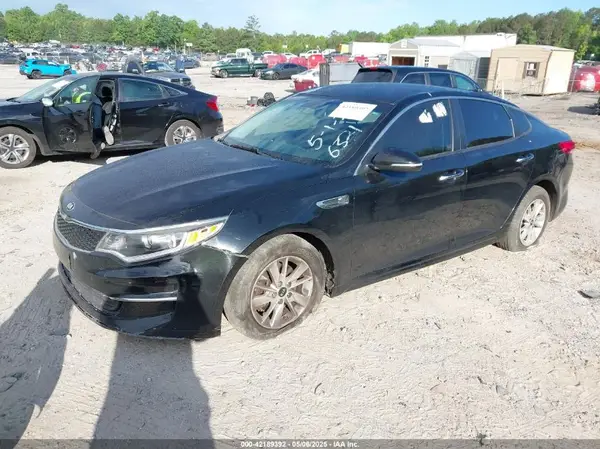 5XXGT4L3XJG236321 2018 KIA OPTIMA - Image 2