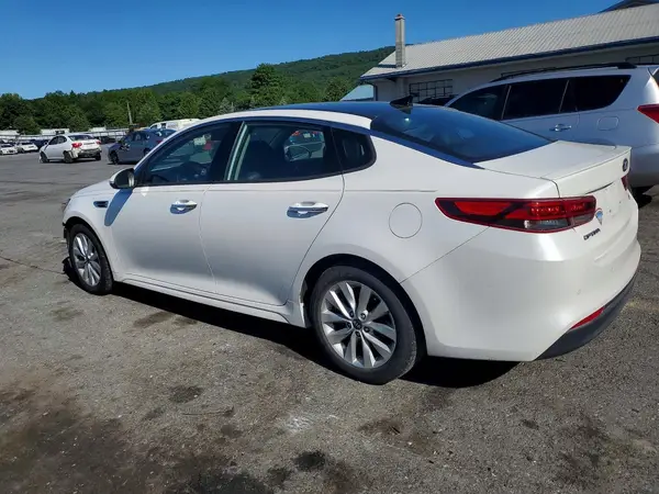 5XXGT4L3XJG236951 2018 KIA OPTIMA - Image 2
