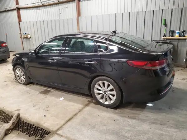 5XXGT4L3XJG236996 2018 KIA OPTIMA - Image 2