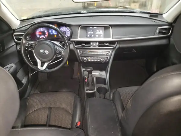 5XXGT4L3XJG237582 2018 KIA OPTIMA - Image 8