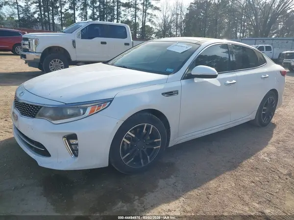 5XXGT4L3XJG238005 2018 KIA OPTIMA - Image 2