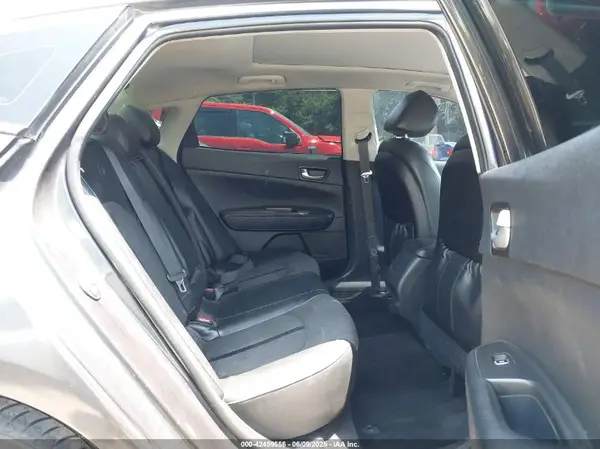 5XXGT4L3XJG238151 2018 KIA OPTIMA - Image 8