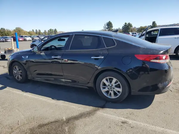 5XXGT4L3XJG239087 2018 KIA OPTIMA - Image 2