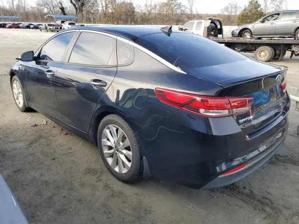 5XXGT4L3XJG239252 2018 KIA OPTIMA - Image 2