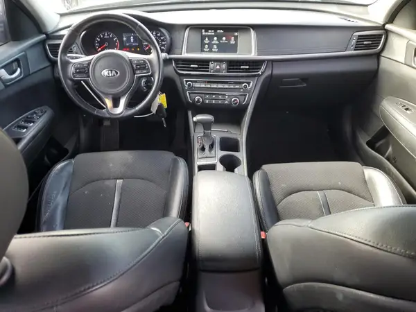 5XXGT4L3XJG239252 2018 KIA OPTIMA - Image 8