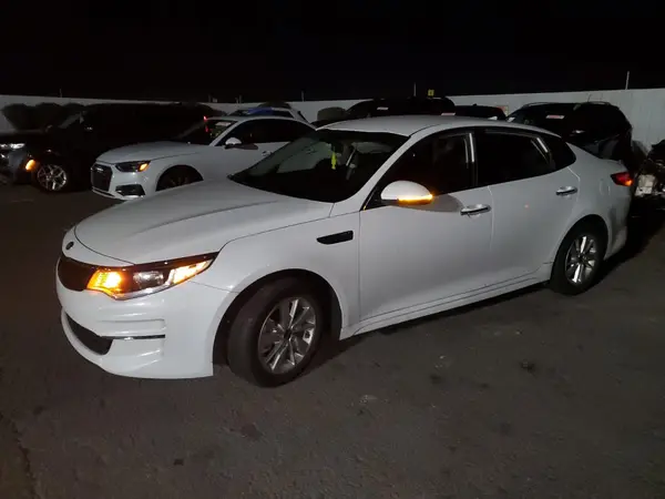 5XXGT4L3XJG239686 2018 KIA OPTIMA - Image 1