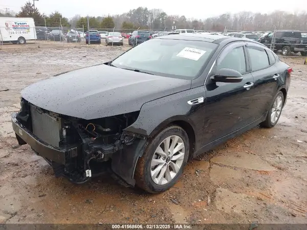 5XXGT4L3XJG242197 2018 KIA OPTIMA - Image 2