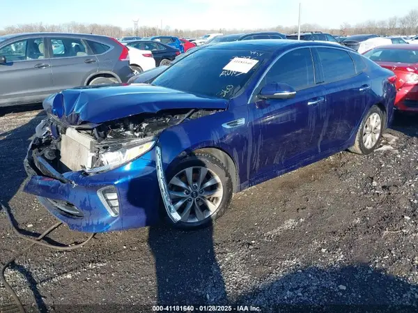 5XXGT4L3XJG242796 2018 KIA OPTIMA - Image 2