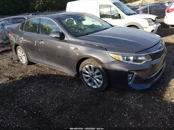 5XXGT4L3XJG242975 2018 KIA OPTIMA - Image 1