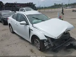 5XXGT4L3XJG244516 2018 KIA OPTIMA
